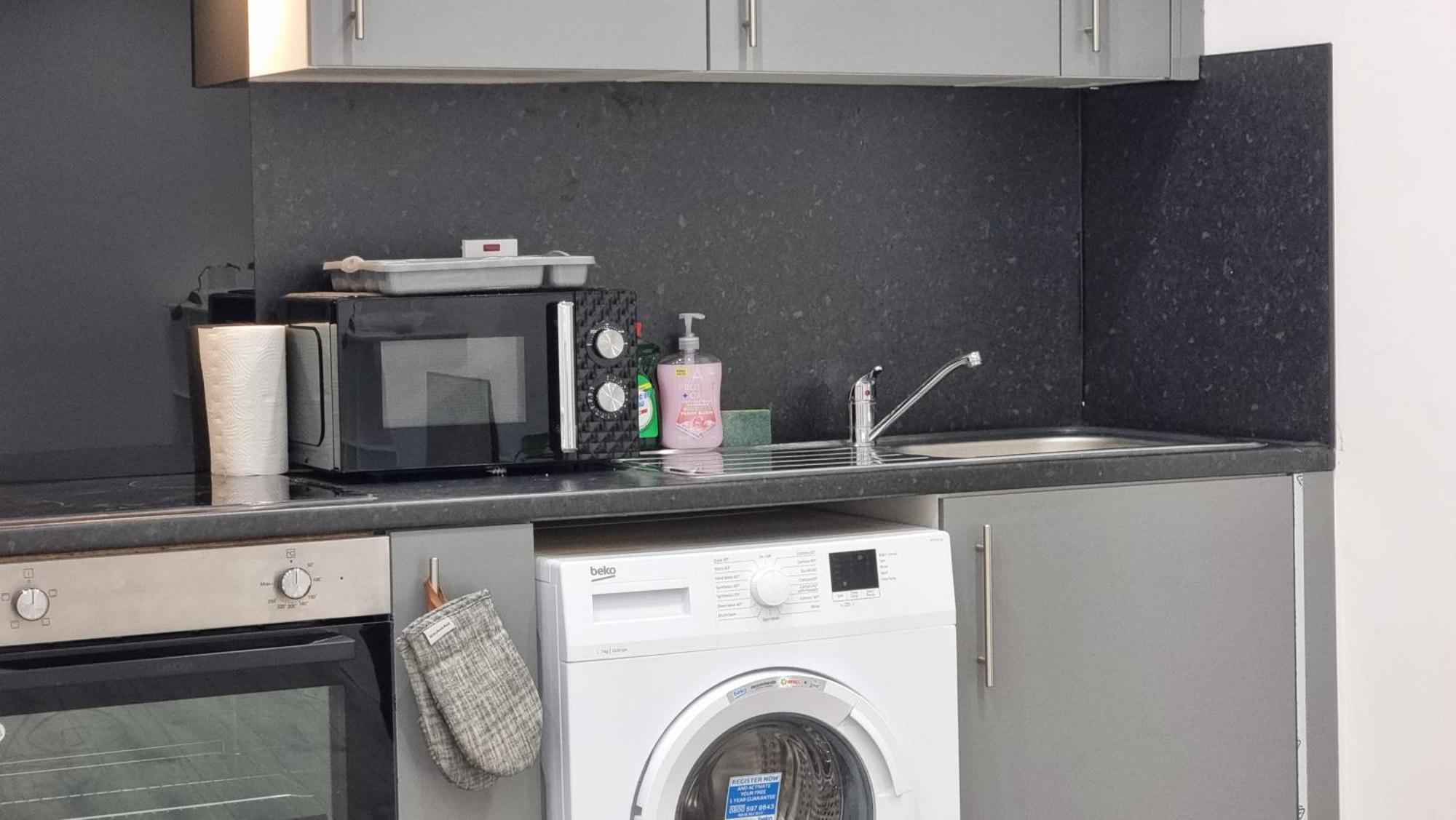 Brand New Flat Close To Turnpike Lane Tube Station London Bagian luar foto